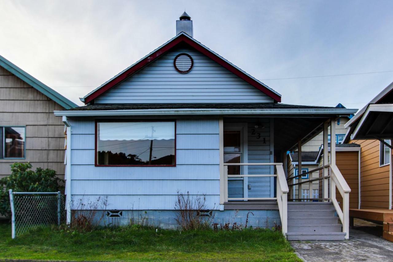 Captain'S Cottage Rockaway Beach Exterior photo